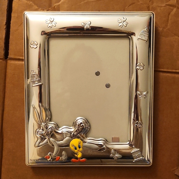 Sterling Silver Bugs Bunny/Twenty Bird Frame - Picture 1 of 3